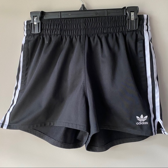 adidas Pants - Adidas 3-stripes work out gym shorts